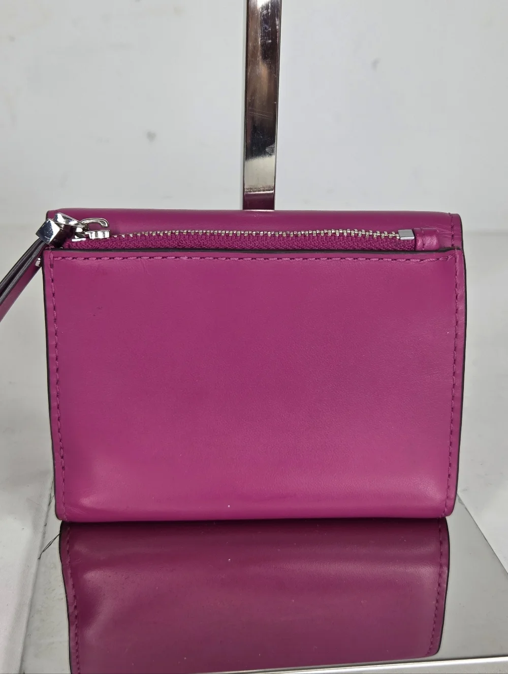 Michael Kors Women's Fuchsia Leather Trifold Envelope Wallet - Picture 2 of 13